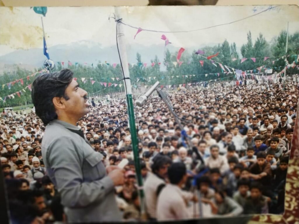 Nizam ud din Bhat addressing an ELction rally in 1987 in Bandipora